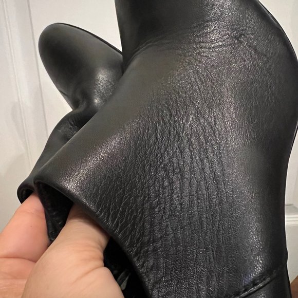 Antonio Melani Black Ankle Bootie-3" Heel- Leather-Women's size 9M - Picture 15 of 15
